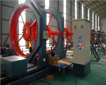 數(shu)控鋼筋籠滾(gun)焊機