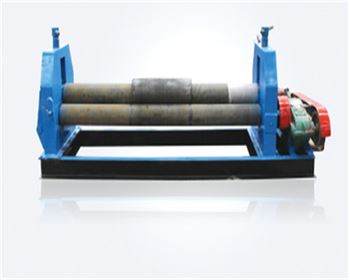 機械半(ban)自動三(san)輥卷闆(pǎn)機