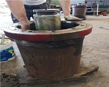 油缸(gang)維修改造